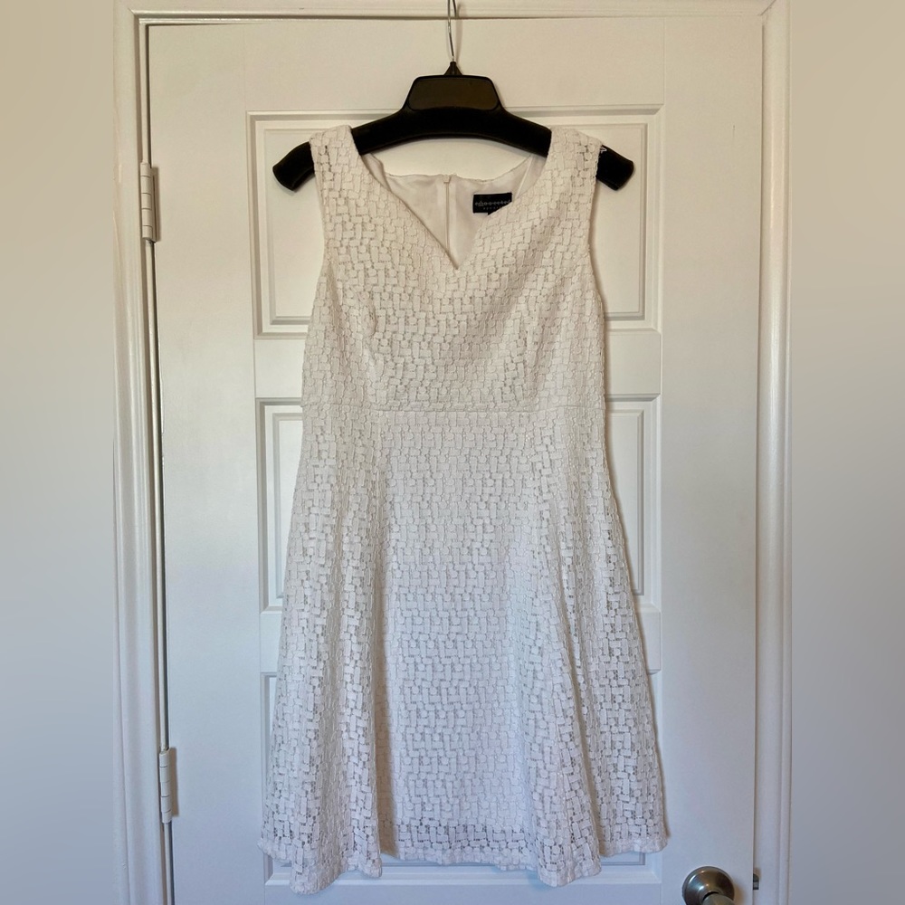 White floral lace dress, Size 10